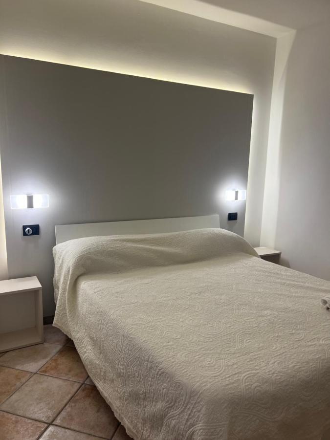 Hotel Leone Di Nemea - Νεμέος Λέων Reggio Calabria Exterior foto
